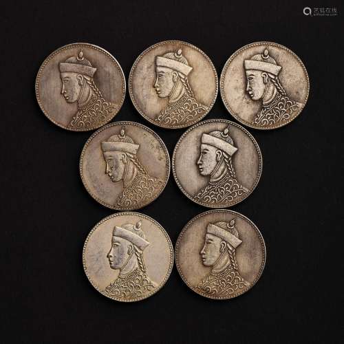 A SET OF FINE SILVER COINS