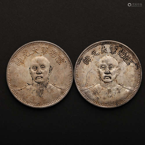 A SET OF MODERN CHINESE FINE SILVER COINS