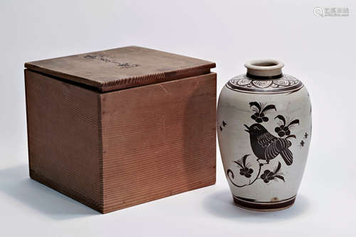 Jizhou Kiln Flower And Bird Meiping Vase