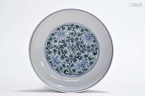 Wucai Glaze Lotus Plate