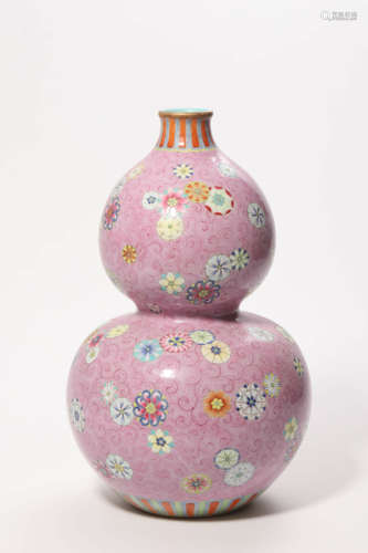 Famille Rose Floral Double-Gourd-Shape Vase