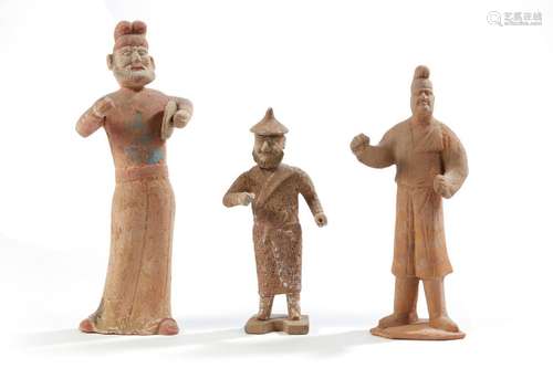 Chine, dans le style des Tang<br />
Trois statuettes d'étran...