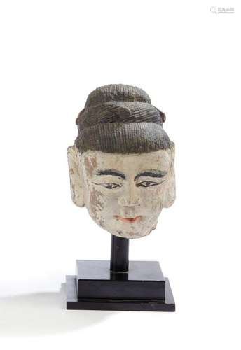 Chine, dynastie Ming (1368-1644)<br />
Tête de femme en pier...