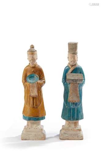 Chine, dynastie Ming, XVIIe siècle<br />
Deux statuettes de ...