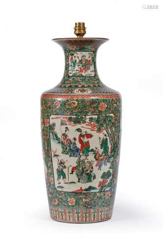 Chine, style de Kangxi, période Qing, XIXe siècle<br />
Vase...