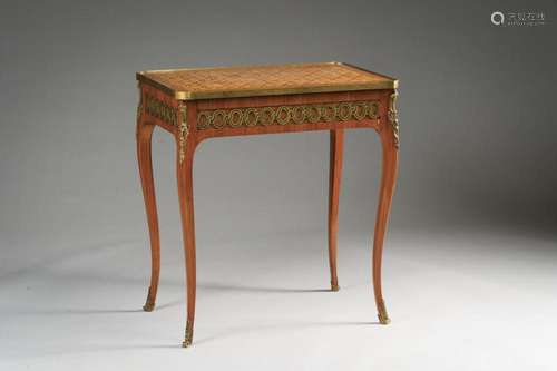 104. Emmanuel Alfred BEURDELEY (dit Alfred II) Petite table ...