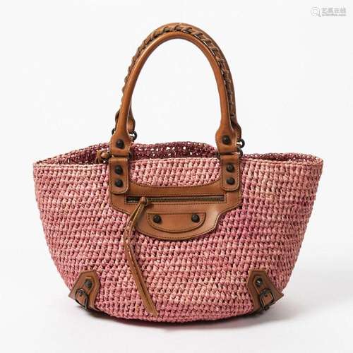 BALENCIAGA - Sac cabas en raffia tressé rose – Poignées et e...