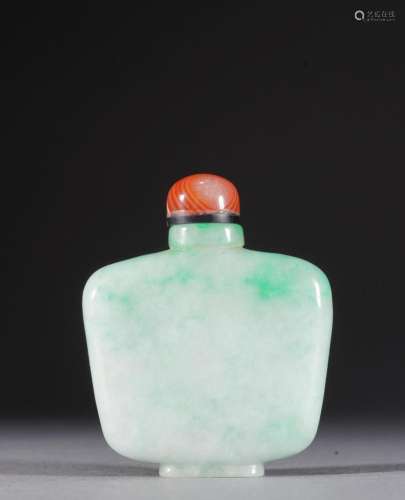 Chinese Qing Period jadeite snuff bottle