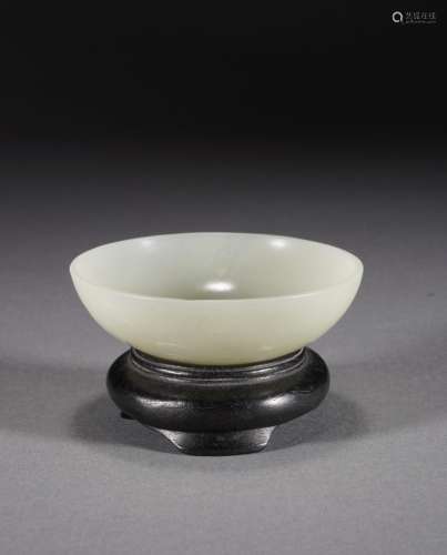 Chinese Qing Period white jade bowl