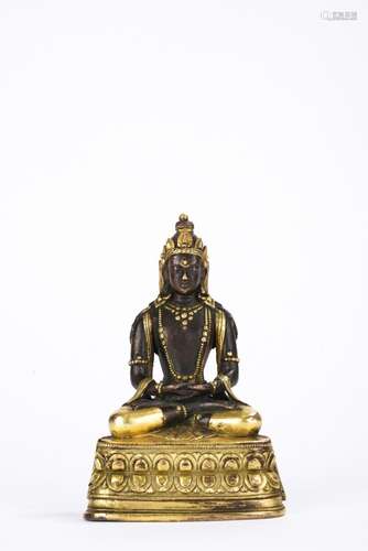 A Gilt Bronze Statue of the Amitayus