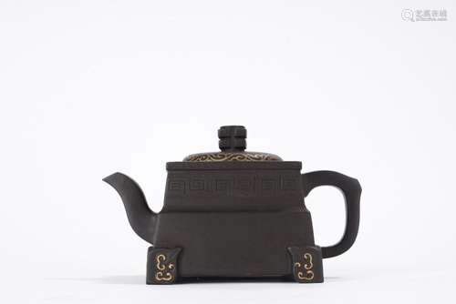 Chinese Yixing Purple clay teapot