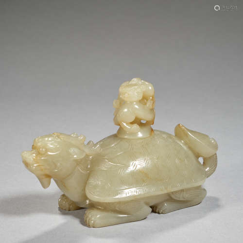 A beast vase with cover,Qing dynasty