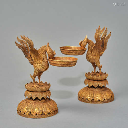A Pair of Gold Phoenix Shaped Candle Holders，Liao dynasty