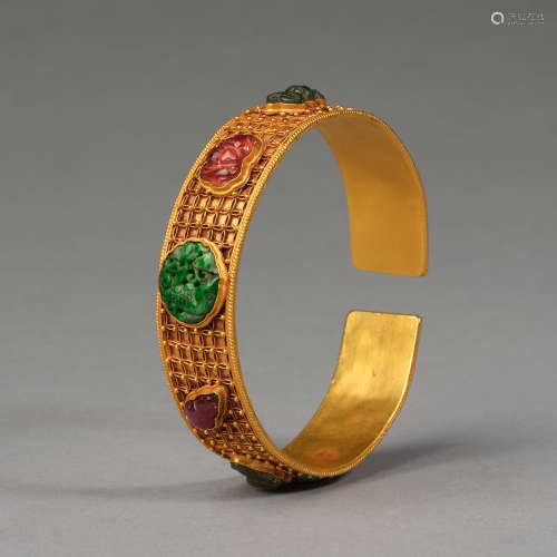 A pure gold bracelet,Qing dynasty