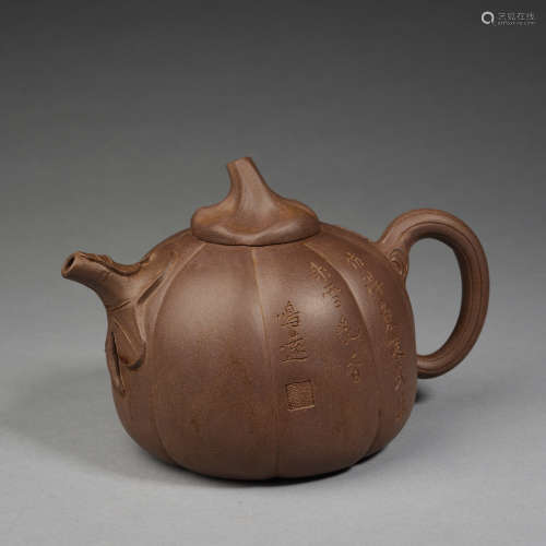 A Yixing 'pumpkin' teapot and cover,Qing dynasty