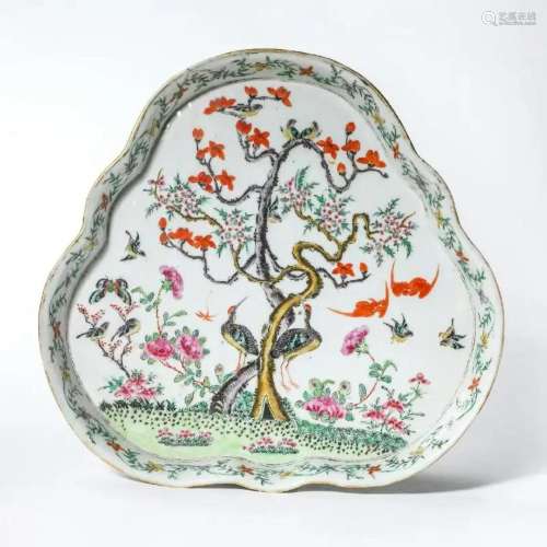 CHINESE PORCELAIN FAMILLE ROSE BIRD AND FLOWER PLATE