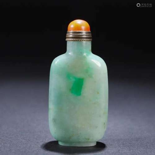 CHINESE JADEITE SNUFF BOTTLE