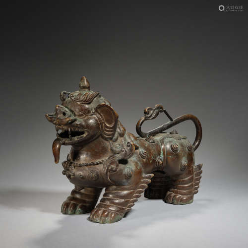 An iron statue of an auspicious beast, Qing dynasty