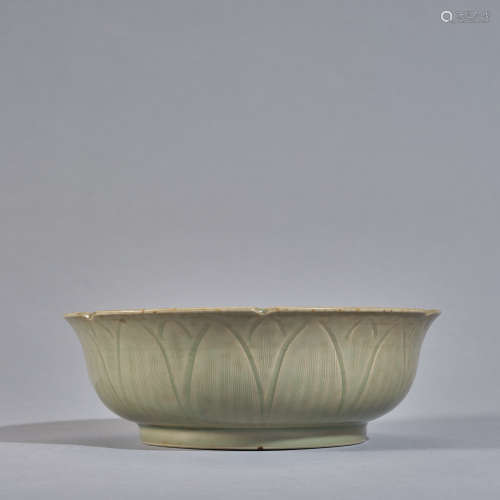 Song Dynasty,Ge Kiln Lotus leaf bowl
