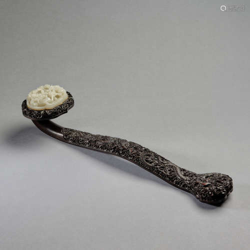 A white jade-inset wood ruyi sceptre,Ming-Qing dynasty