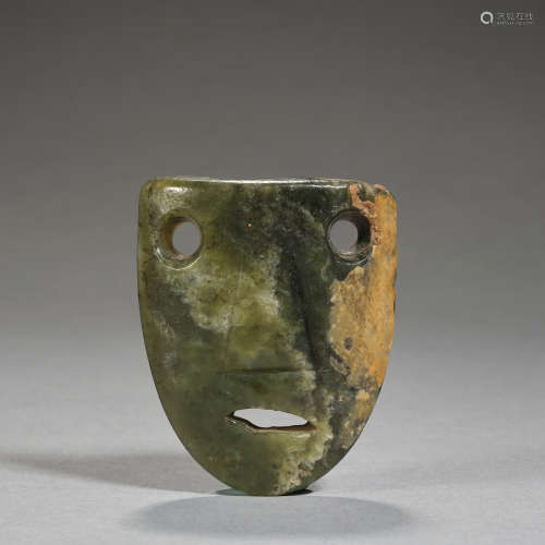 A small jade mask,Hongshan culture