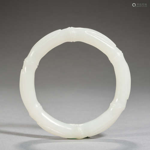 A white bracelet,Qign dynasty