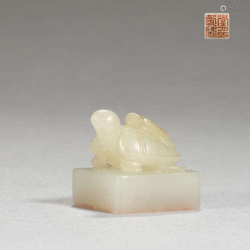 A small white jade seal,Qing dynasty