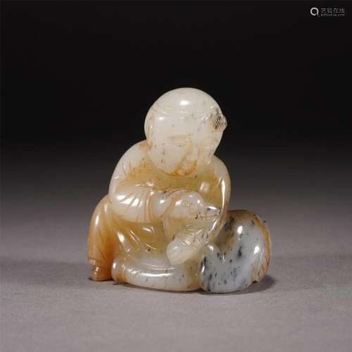 A CHINESE JADE CARVING OF FIGURE AND GOOSE