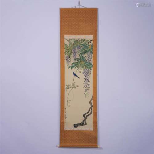 A CHINESE PAINTING OF BIRD ON WISTERIA