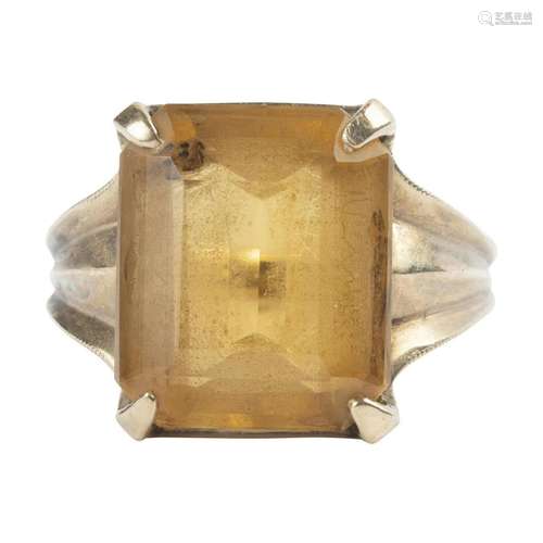 Citrine, 10k Yellow Gold Ring.