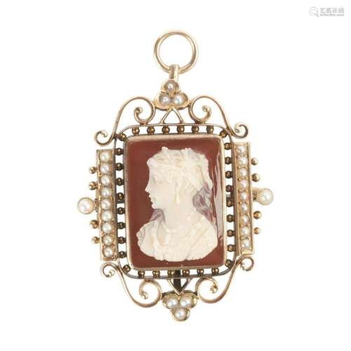 Sardonyx Cameo, Seed Pearl, 14k Gold Pendant Brooch.