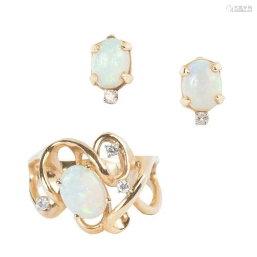 Opal, Diamond, 14k Yellow Gold Jewelry Suite.