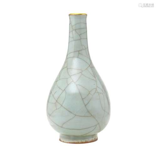 Chinese Rare Guan-Type Pear Vase