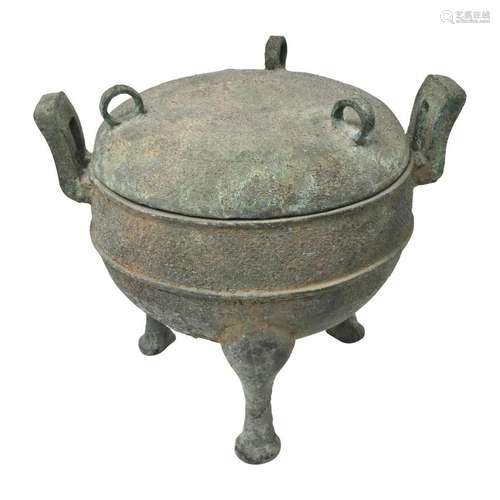 A Chinese Archaic Bronze Tripod Vessel and Cover Ding