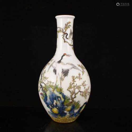 Chinese Famille Rose Crane Design Porcelain Vase