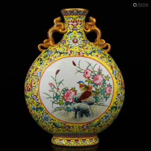 Chinese Gilt Edge Famille Rose Double Ears Porcelain Vase