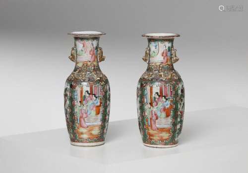 Chinese Art A pair of Canton porcelain baluster vases China,...
