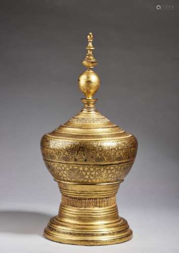 South-Est Asian Art A large lacquer box and cover Burma, 19t...
