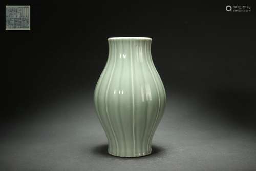 Yellowish Pea Green Glazed Vase with Melon Ridge Design, Qia...