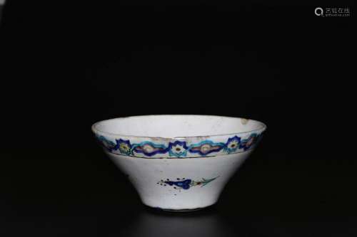 Islamic Art A Kutahya bowl Turkey, Ottoman dynasty, 18th cen...