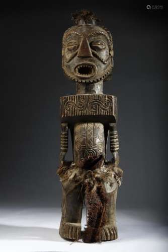 African art Ancestor figure Buyu, D.R. of Congo