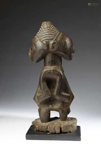 African art Gianiform statuette Hemba, Zaire