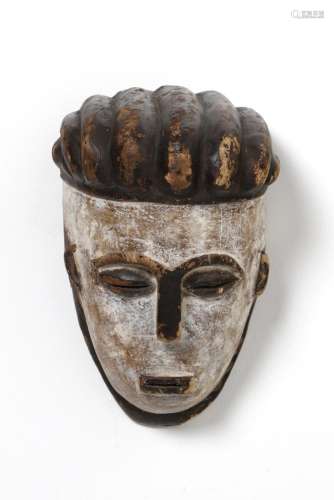 African art Okuyi Mask, Balumbo, Gabon