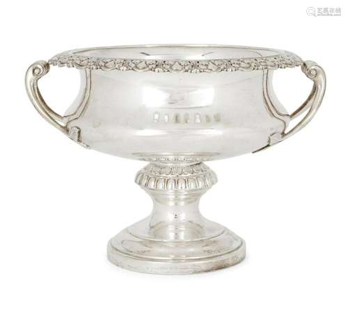 AN EDWARDIAN SILVER PEDESTAL BOWL, LONDON, 1909, GEORGE EDWA...