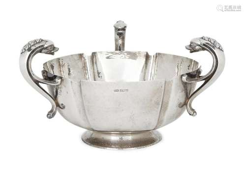 A GEORGE V SILVER CENTREPIECE BOWL WITH THREE ZOOMORPHIC HAN...