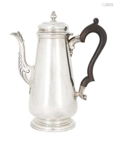 A GEORGE V SILVER COFFEE POT, LONDON, 1915, D. & J. WELL...