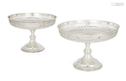 A PAIR OF GEORGE V SILVER TAZZA WITH PIERCED SIDES, BIRMINGH...