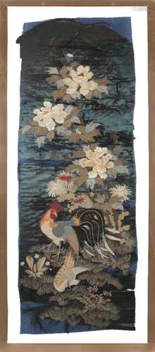 A PAIR OF CHINESE SILK EMBROIDERED PANELS, 20TH CENTURY, EAC...