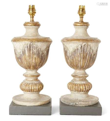 A PAIR OF ITALIAN PAINTED AND GILTWOOD TABLE LAMPS, EARLY 20...