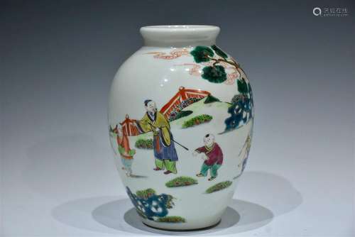 A BEAUTIFULLY WUCAI JAR LATE QING DYNASTY